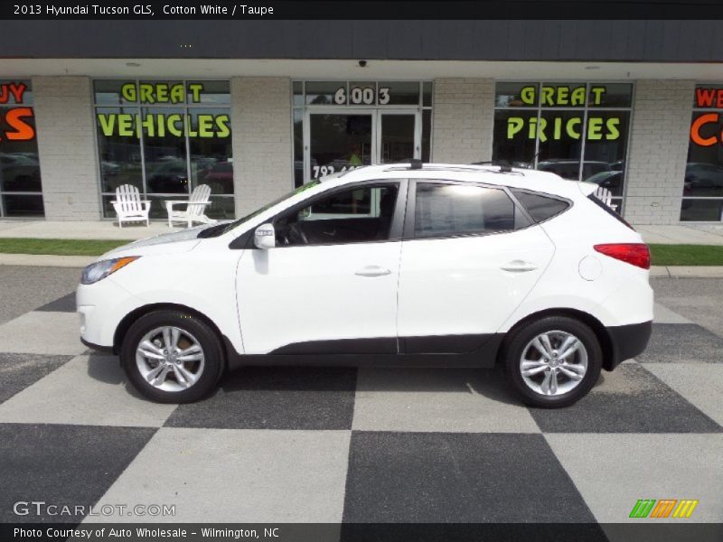 Cotton White / Taupe 2013 Hyundai Tucson GLS