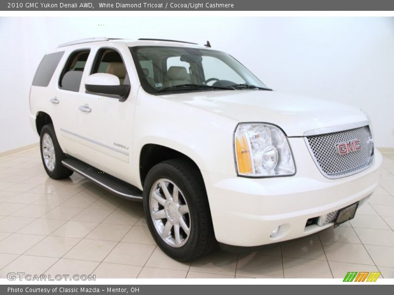 White Diamond Tricoat / Cocoa/Light Cashmere 2010 GMC Yukon Denali AWD