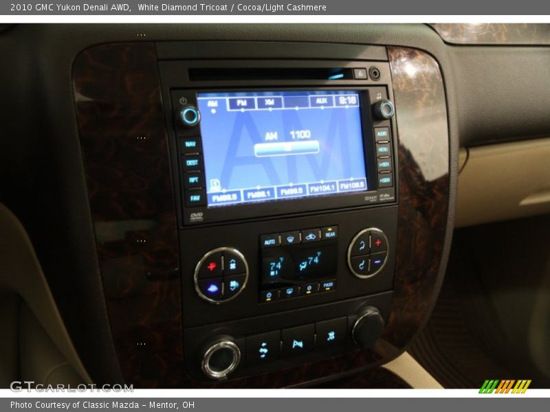 White Diamond Tricoat / Cocoa/Light Cashmere 2010 GMC Yukon Denali AWD