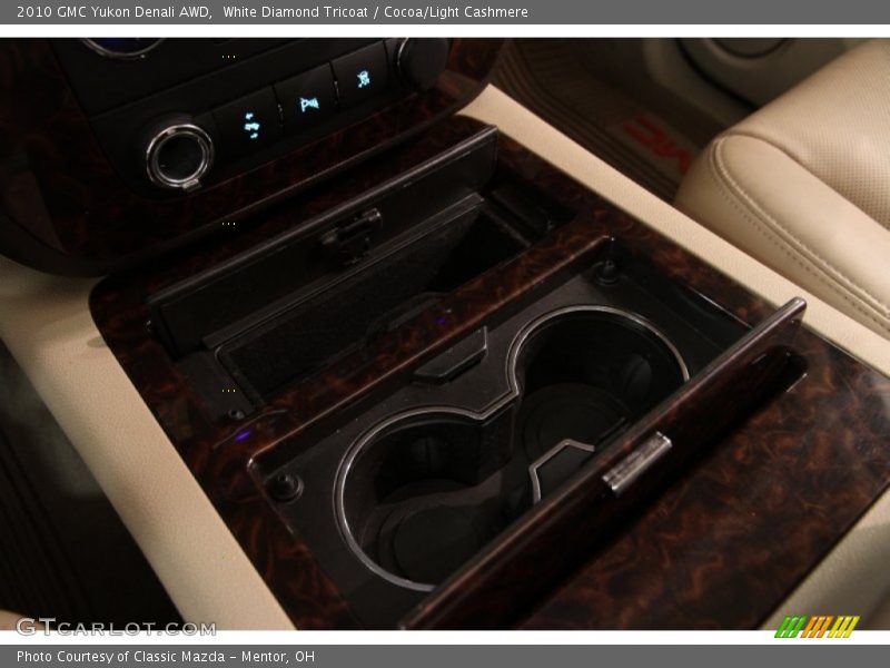 White Diamond Tricoat / Cocoa/Light Cashmere 2010 GMC Yukon Denali AWD