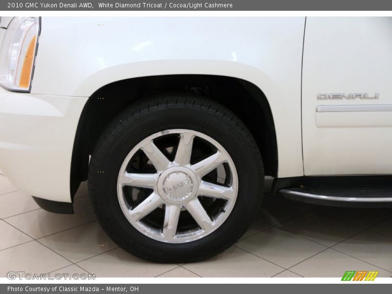 White Diamond Tricoat / Cocoa/Light Cashmere 2010 GMC Yukon Denali AWD