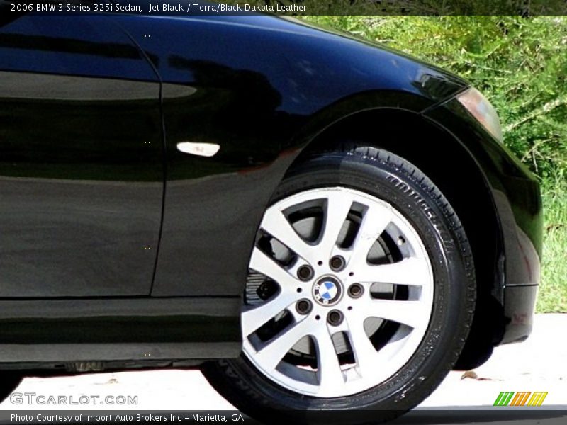  2006 3 Series 325i Sedan Wheel