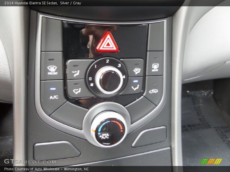Silver / Gray 2014 Hyundai Elantra SE Sedan
