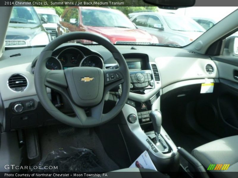 Summit White / Jet Black/Medium Titanium 2014 Chevrolet Cruze LS