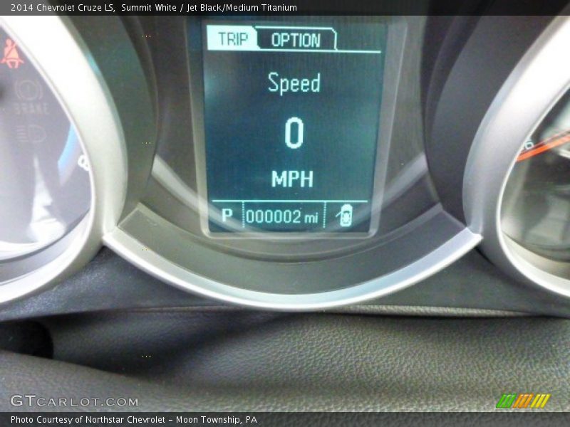 Summit White / Jet Black/Medium Titanium 2014 Chevrolet Cruze LS