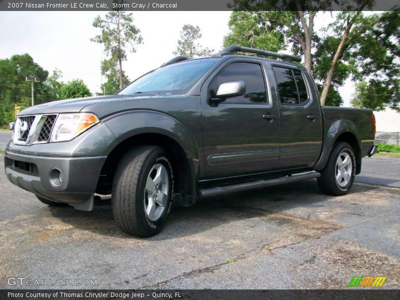 Storm Gray / Charcoal 2007 Nissan Frontier LE Crew Cab