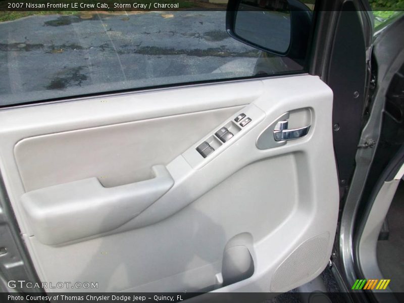 Storm Gray / Charcoal 2007 Nissan Frontier LE Crew Cab