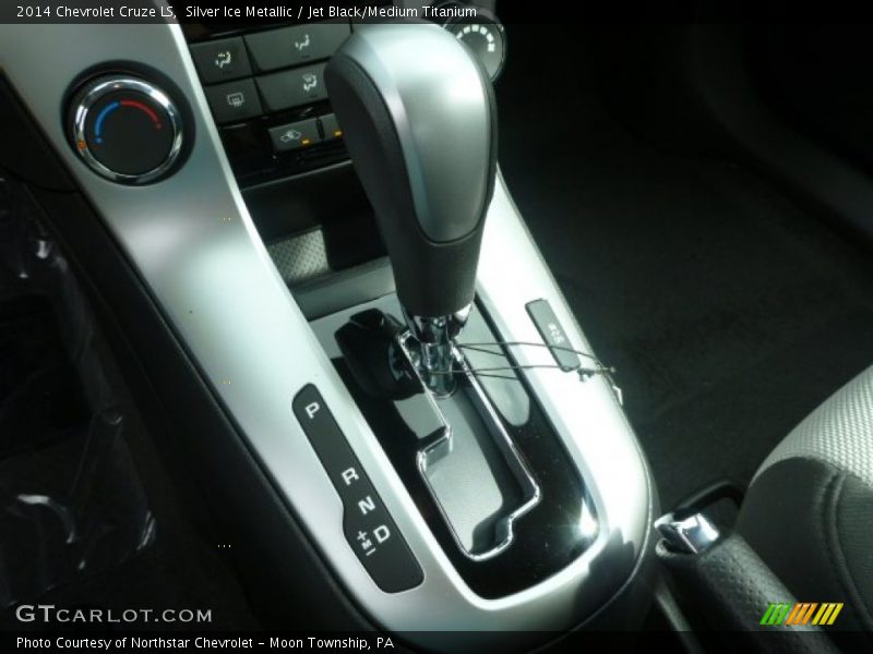 Silver Ice Metallic / Jet Black/Medium Titanium 2014 Chevrolet Cruze LS