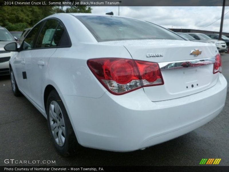 Summit White / Jet Black/Medium Titanium 2014 Chevrolet Cruze LS