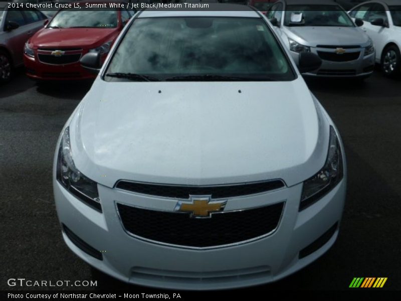 Summit White / Jet Black/Medium Titanium 2014 Chevrolet Cruze LS
