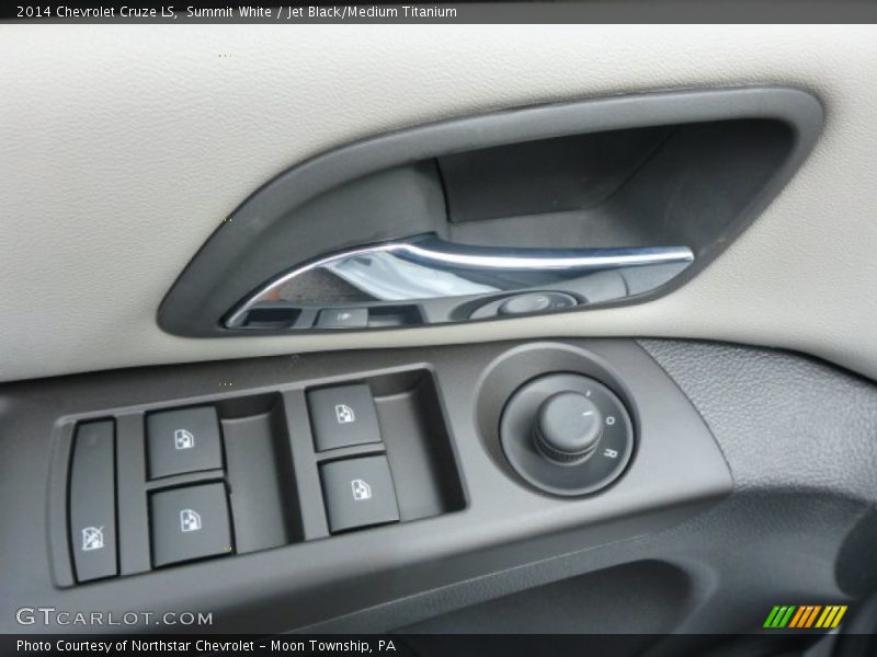 Summit White / Jet Black/Medium Titanium 2014 Chevrolet Cruze LS