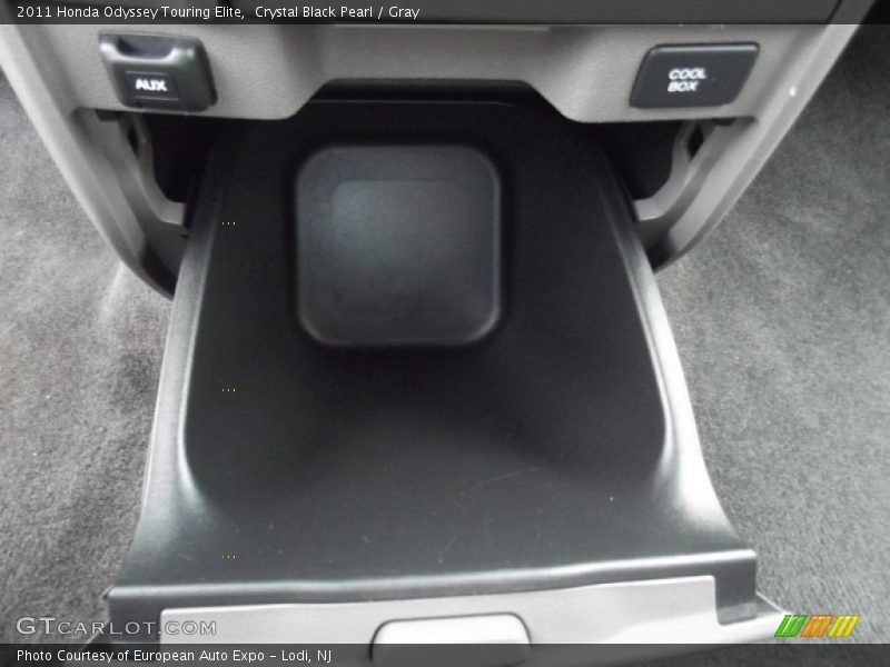 Crystal Black Pearl / Gray 2011 Honda Odyssey Touring Elite