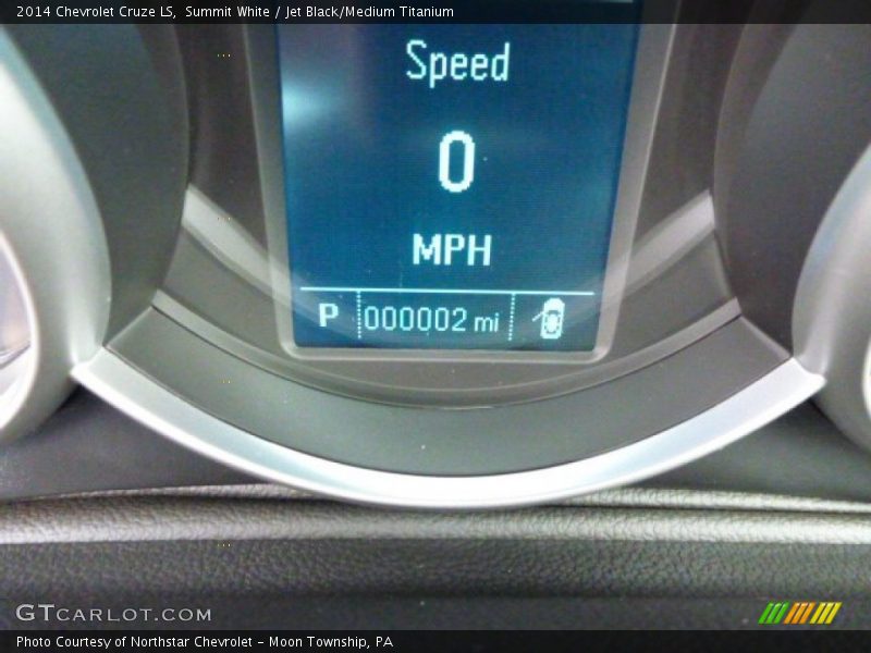 Summit White / Jet Black/Medium Titanium 2014 Chevrolet Cruze LS