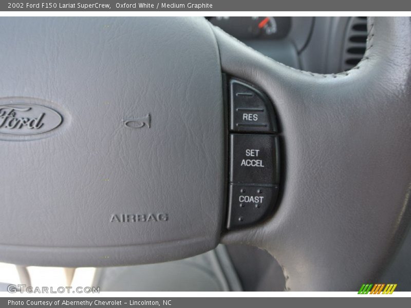Oxford White / Medium Graphite 2002 Ford F150 Lariat SuperCrew