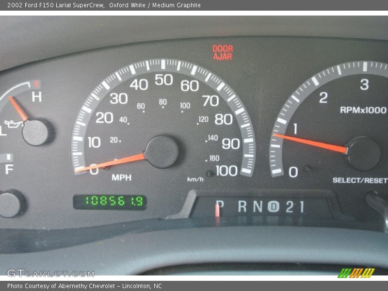 Oxford White / Medium Graphite 2002 Ford F150 Lariat SuperCrew