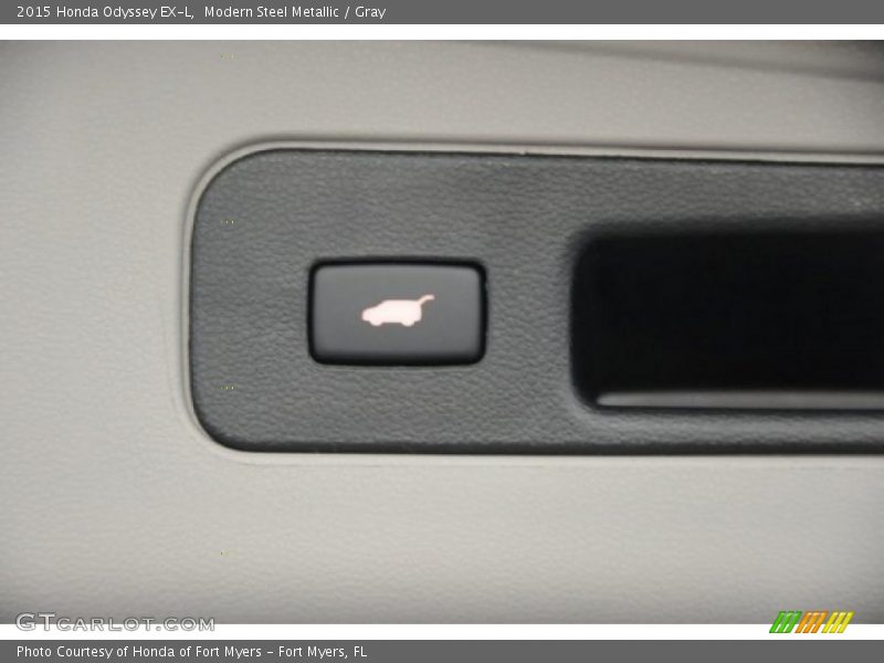 Modern Steel Metallic / Gray 2015 Honda Odyssey EX-L