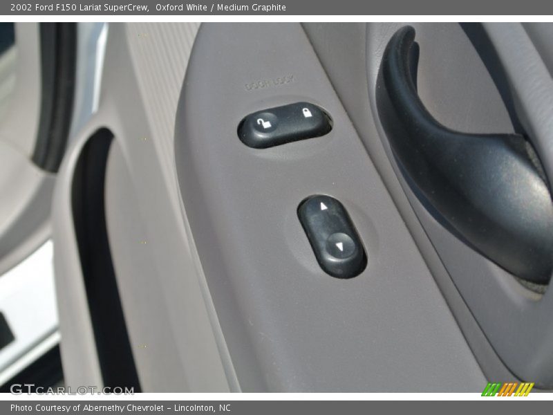Oxford White / Medium Graphite 2002 Ford F150 Lariat SuperCrew