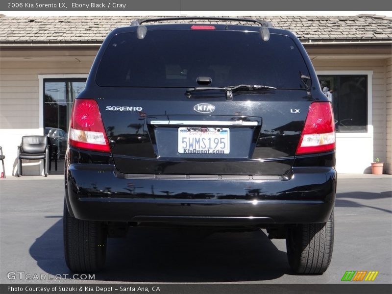 Ebony Black / Gray 2006 Kia Sorento LX