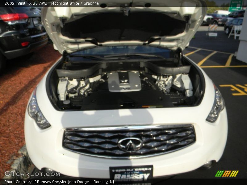 Moonlight White / Graphite 2009 Infiniti FX 35 AWD