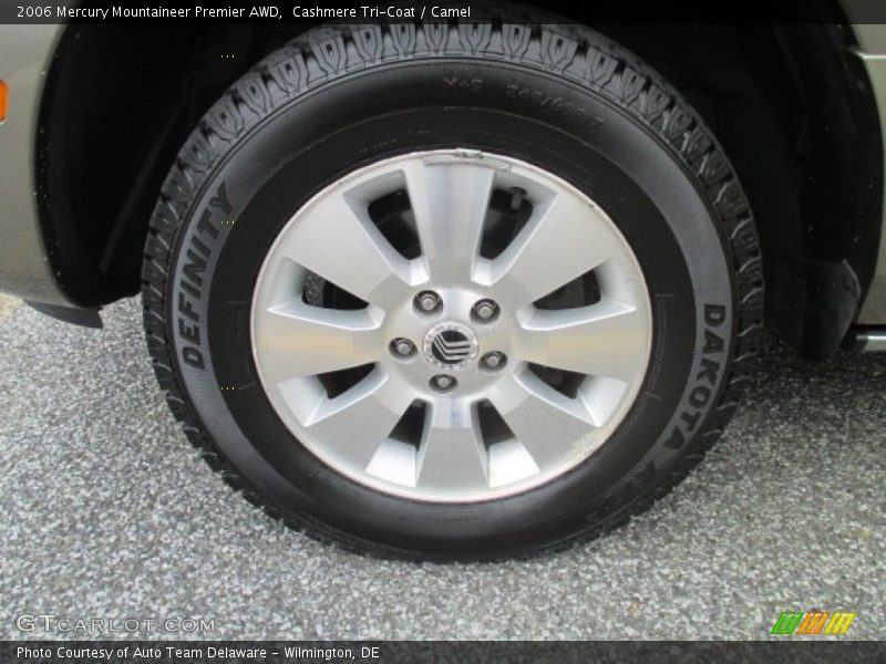 Cashmere Tri-Coat / Camel 2006 Mercury Mountaineer Premier AWD