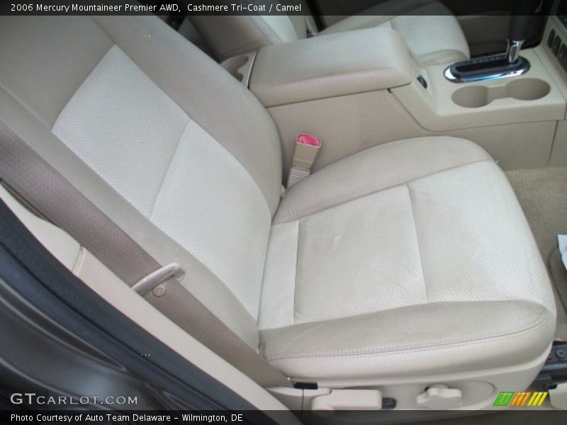 Cashmere Tri-Coat / Camel 2006 Mercury Mountaineer Premier AWD