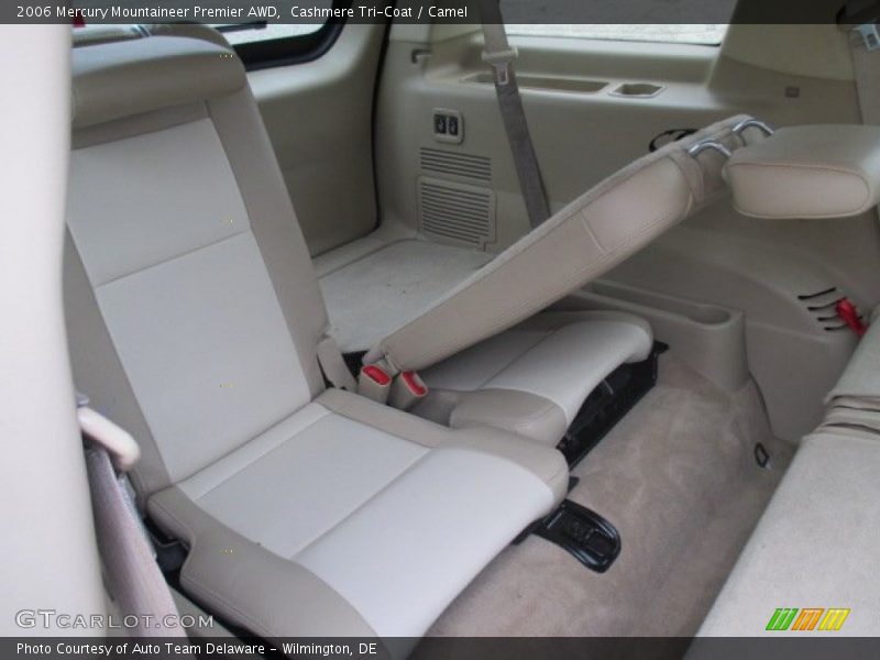 Cashmere Tri-Coat / Camel 2006 Mercury Mountaineer Premier AWD