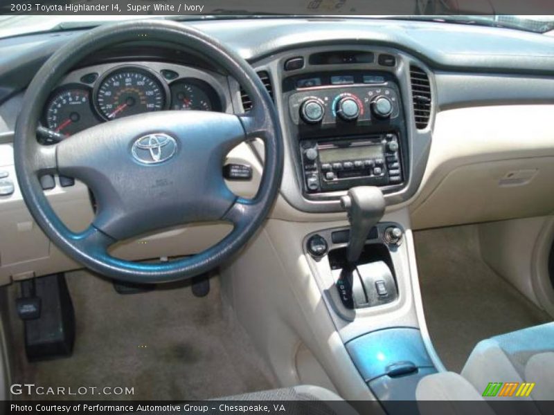 Super White / Ivory 2003 Toyota Highlander I4