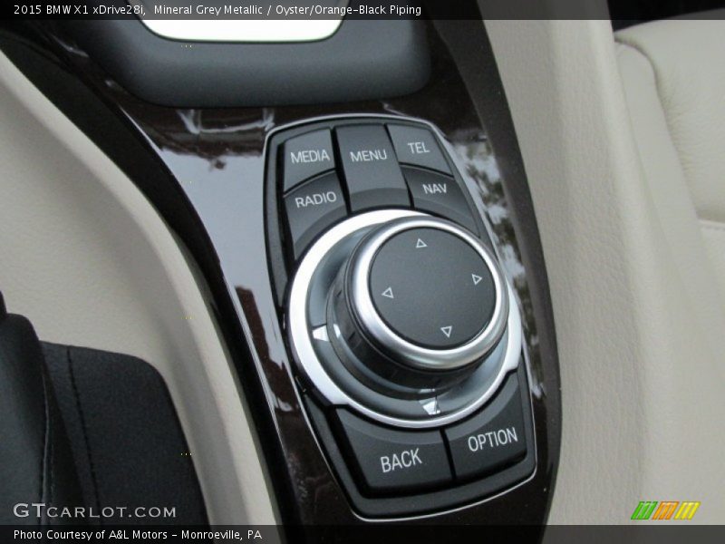 Controls of 2015 X1 xDrive28i