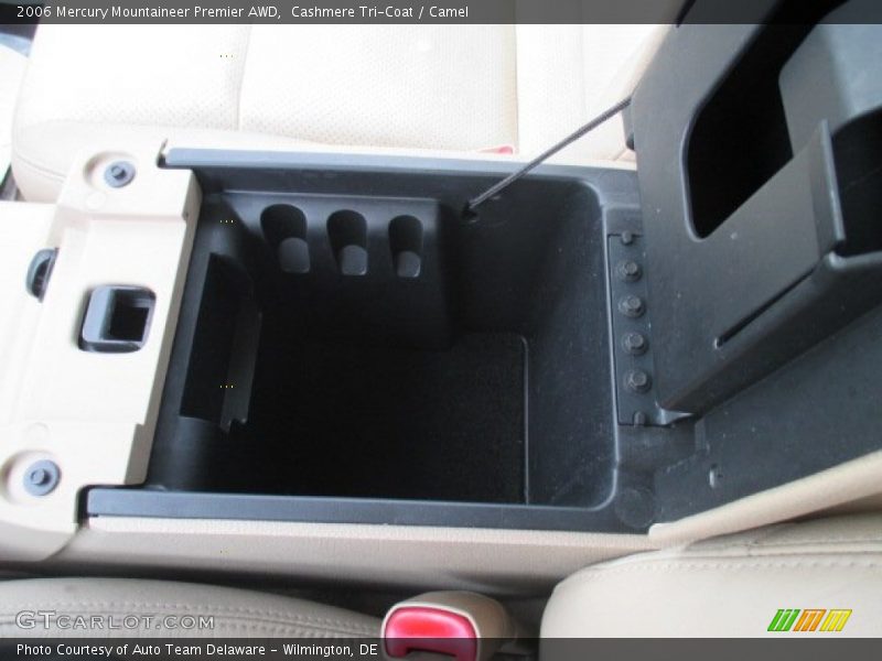 Cashmere Tri-Coat / Camel 2006 Mercury Mountaineer Premier AWD
