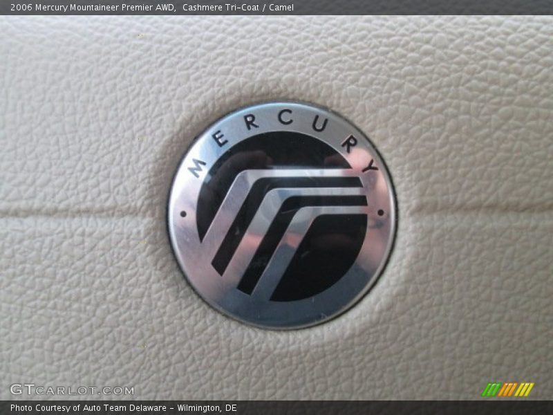 Cashmere Tri-Coat / Camel 2006 Mercury Mountaineer Premier AWD