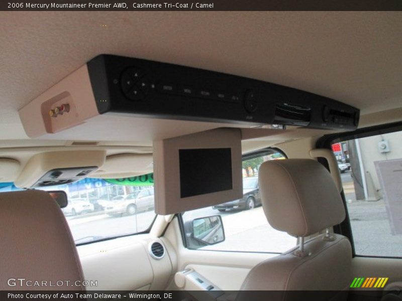 Cashmere Tri-Coat / Camel 2006 Mercury Mountaineer Premier AWD