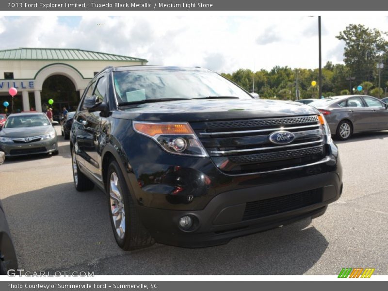 Tuxedo Black Metallic / Medium Light Stone 2013 Ford Explorer Limited