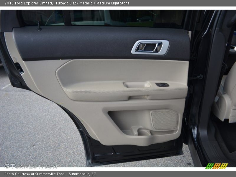 Tuxedo Black Metallic / Medium Light Stone 2013 Ford Explorer Limited