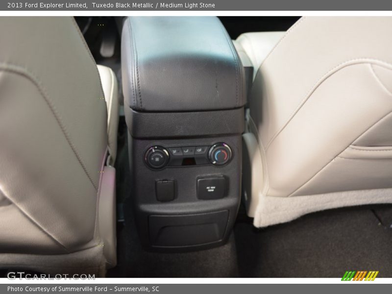 Tuxedo Black Metallic / Medium Light Stone 2013 Ford Explorer Limited