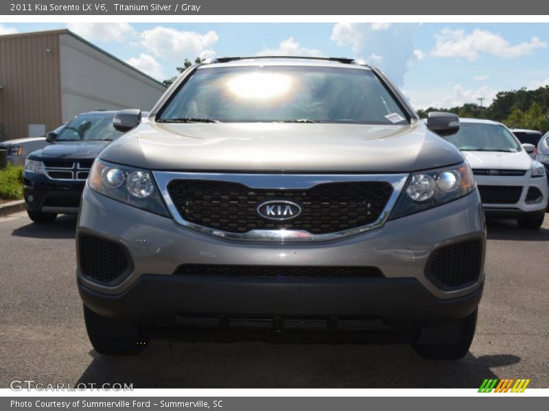 Titanium Silver / Gray 2011 Kia Sorento LX V6