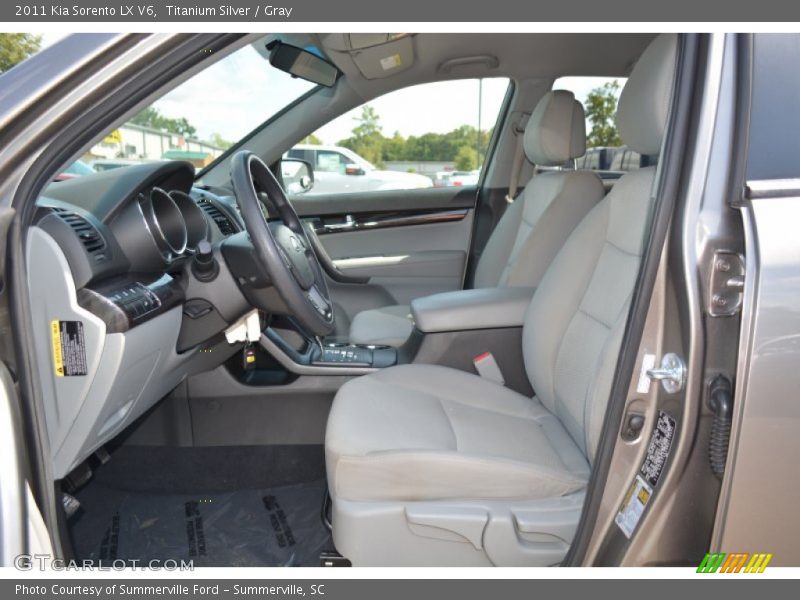 Titanium Silver / Gray 2011 Kia Sorento LX V6
