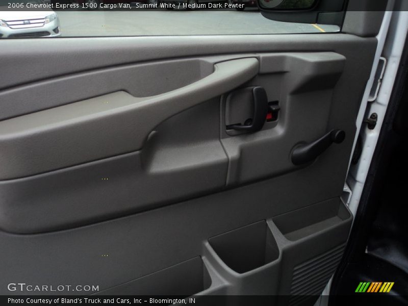 Summit White / Medium Dark Pewter 2006 Chevrolet Express 1500 Cargo Van