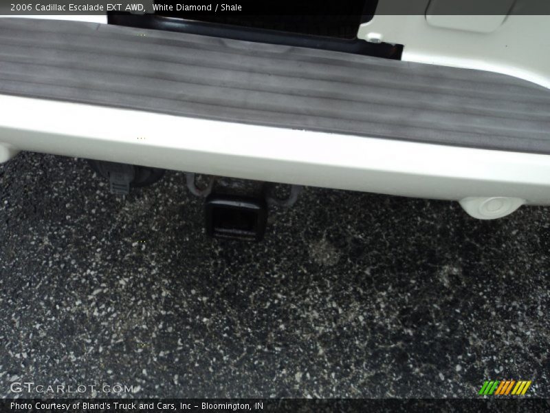 White Diamond / Shale 2006 Cadillac Escalade EXT AWD