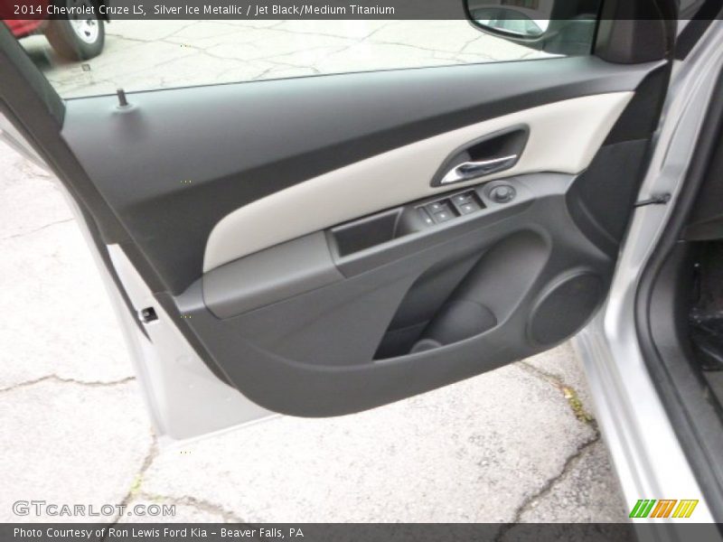Silver Ice Metallic / Jet Black/Medium Titanium 2014 Chevrolet Cruze LS
