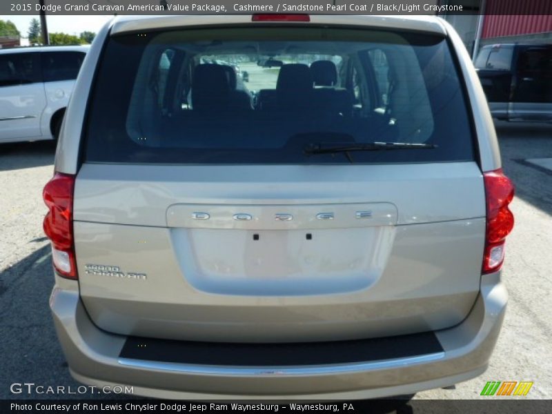 Cashmere / Sandstone Pearl Coat / Black/Light Graystone 2015 Dodge Grand Caravan American Value Package