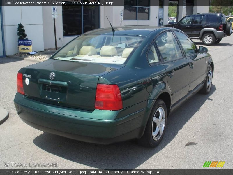 Pine Green Metallic / Beige 2001 Volkswagen Passat GLS Sedan