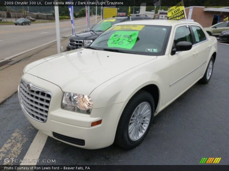 Cool Vanilla White / Dark Khaki/Light Graystone 2009 Chrysler 300 LX