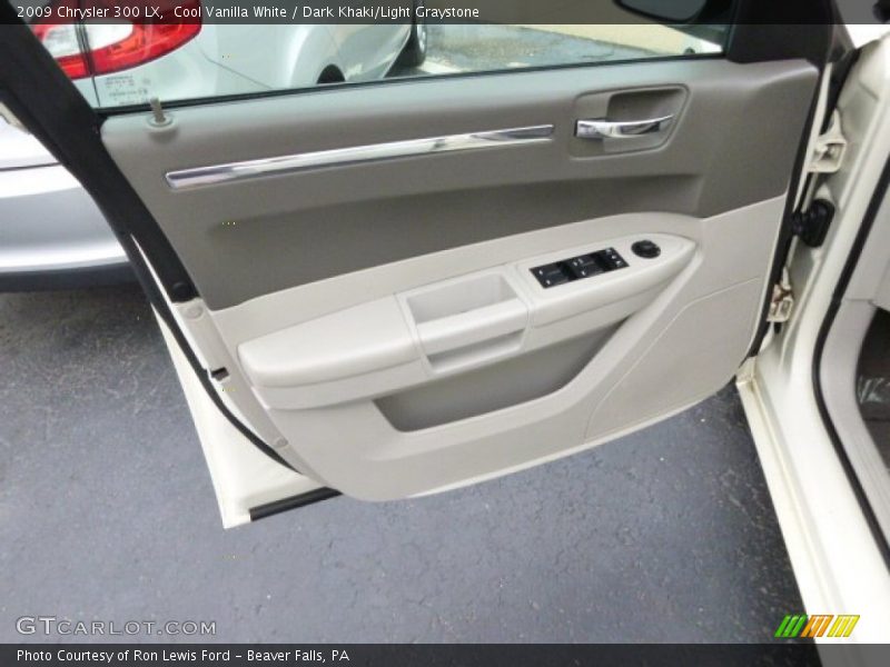 Cool Vanilla White / Dark Khaki/Light Graystone 2009 Chrysler 300 LX