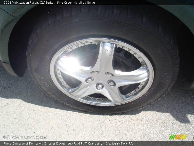 Pine Green Metallic / Beige 2001 Volkswagen Passat GLS Sedan