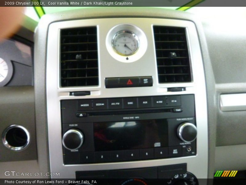 Cool Vanilla White / Dark Khaki/Light Graystone 2009 Chrysler 300 LX
