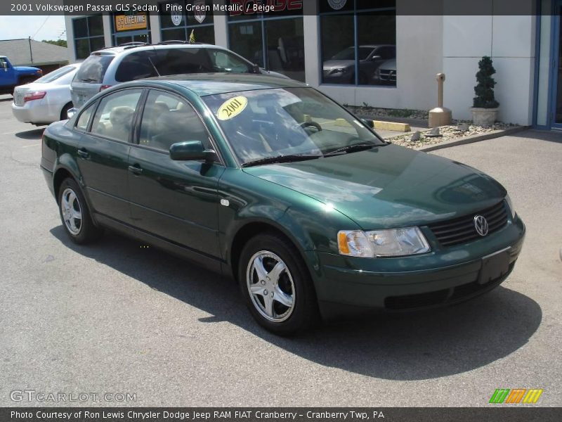 Pine Green Metallic / Beige 2001 Volkswagen Passat GLS Sedan