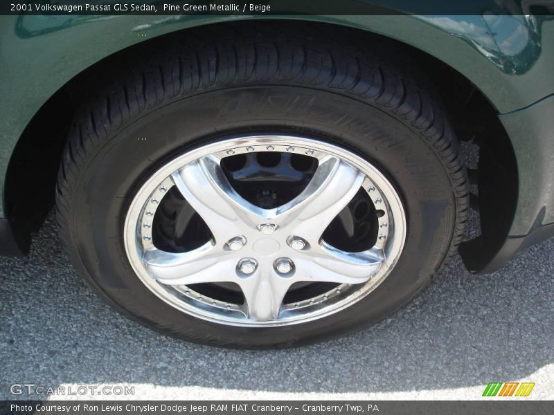 Pine Green Metallic / Beige 2001 Volkswagen Passat GLS Sedan