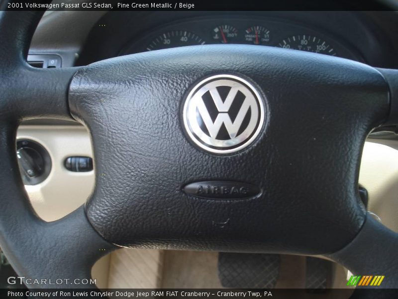Pine Green Metallic / Beige 2001 Volkswagen Passat GLS Sedan