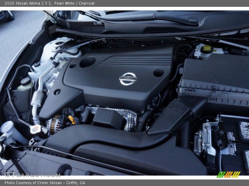 Pearl White / Charcoal 2015 Nissan Altima 2.5 S