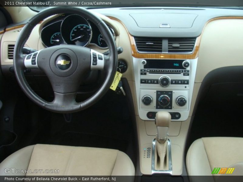 Summit White / Cocoa/Cashmere 2011 Chevrolet Malibu LT